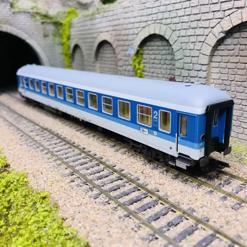 Achetez Aujourd'hui Voiture voyageurs type Bim 263,5, 2nde classe, InterRegio, DB, Ep V - MARKLIN 43902 - HO 1/87