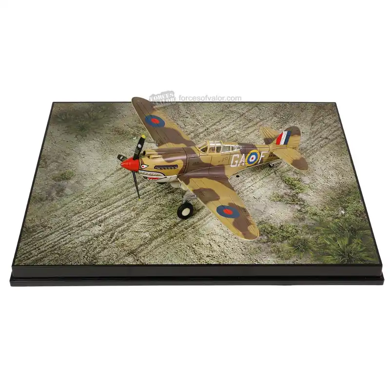Forces of Valor 812060A British Curtiss P-40B / Tomahawk Mk IIB Expédié Aujourd'hui